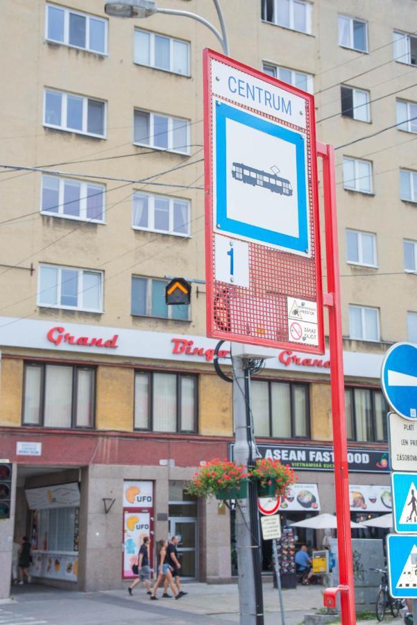 Iren Apartment Bratislava Buitenkant foto
