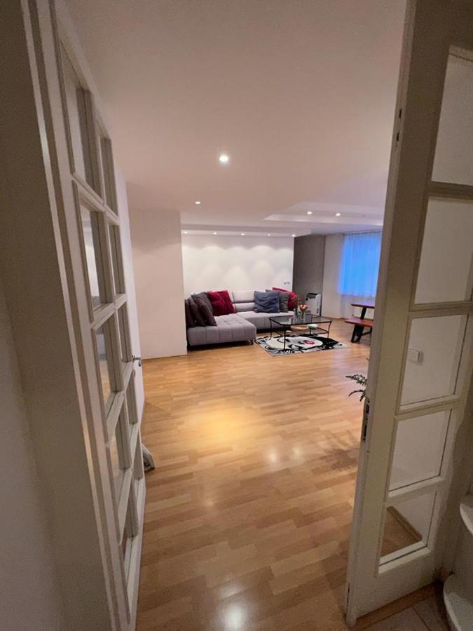Iren Apartment Bratislava Buitenkant foto